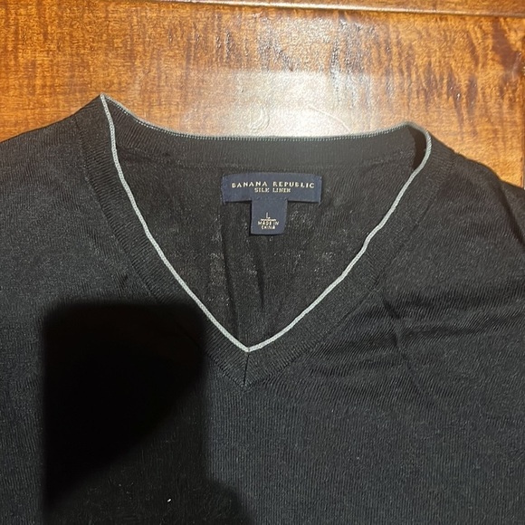 Banana Republic V Neck Sweater Size L - Picture 3 of 7